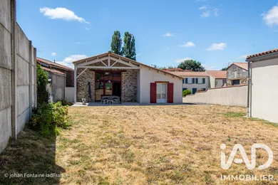 Maison traditionnelle à La Copechagnière (85260)