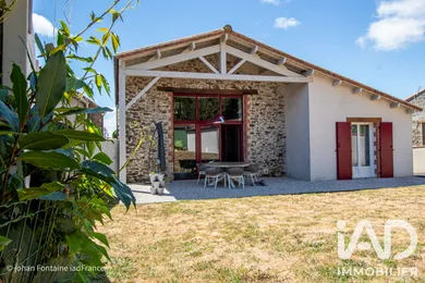 Maison traditionnelle à La Copechagnière (85260)