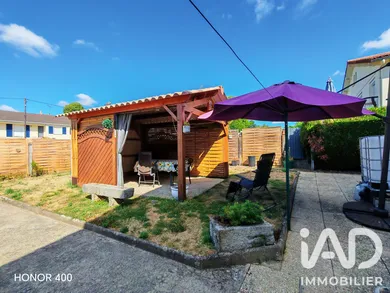 Maison de village à Le Pin (79140)