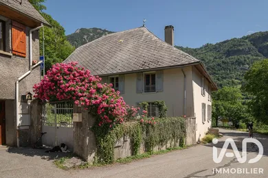 Maison de village à La Garde (38520)