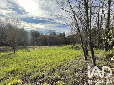 Terrain à bâtir à Artigues-près-Bordeaux (33370)