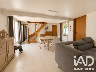 House in Avesnes-le-Comte (62810)