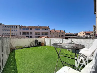 Apartment in Saint-Raphaël (83700)