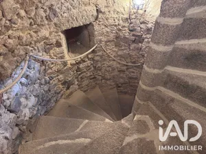 Mansion in Parthenay (79200)
