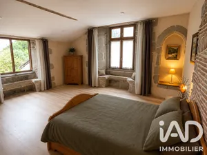 Mansion in Parthenay (79200)