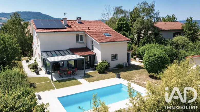 Maison 6 pièces 225 m² · à La Sauvetat · 225 m² · 485 000 €