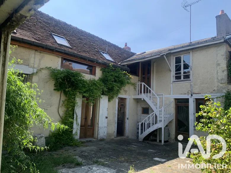 Maison 5 pièces 193 m² · à Levroux · 193 m² · 190 000 €