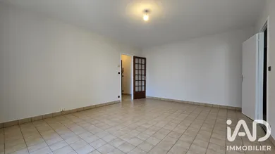 Apartment in Niort (79000)