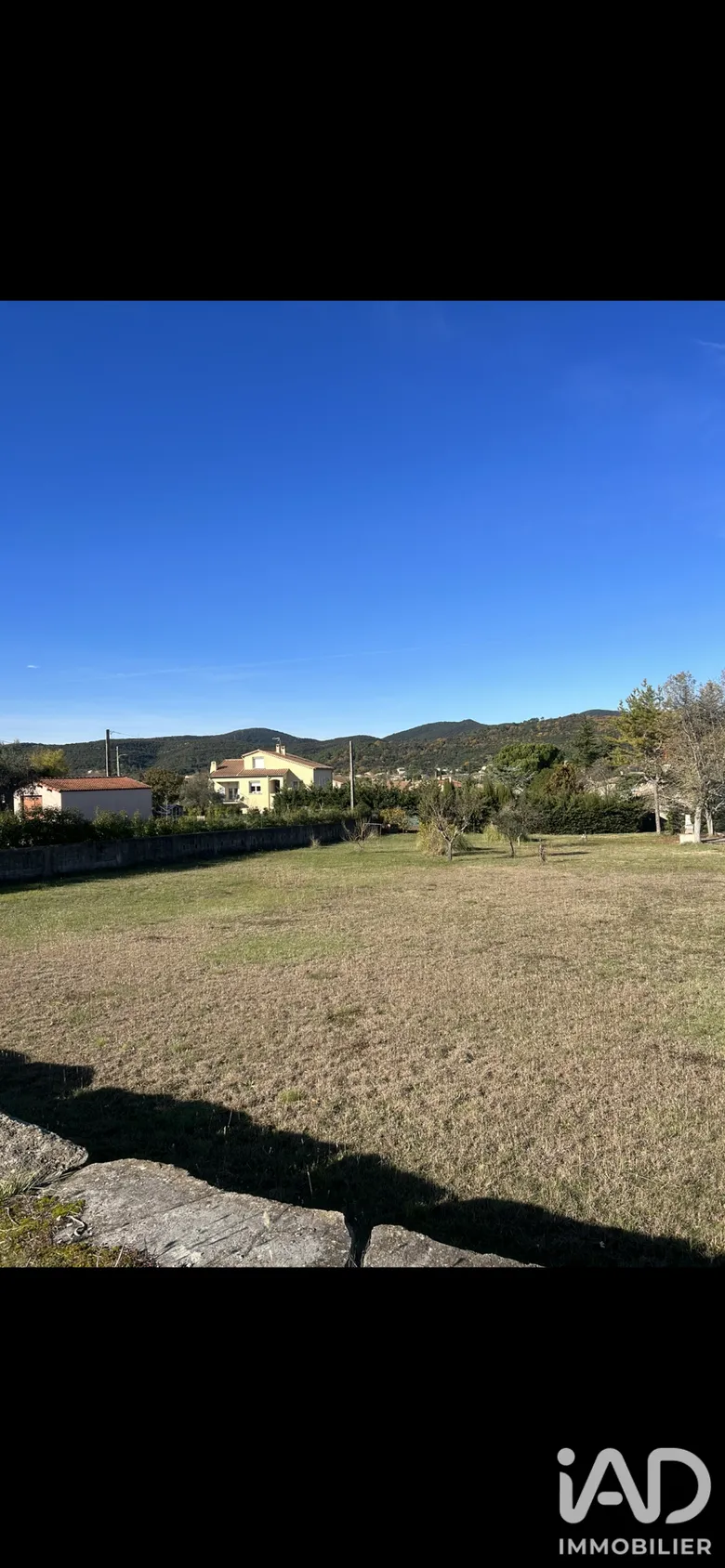 Terrain à Saint-Julien-les-Rosiers (30340) · 96 000 €
