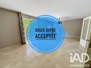 Apartment in Carnoux-en-Provence (13470)