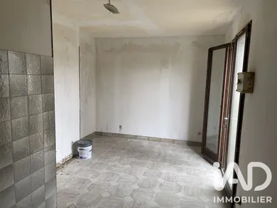 Apartment in Mantes-la-Ville (78711)