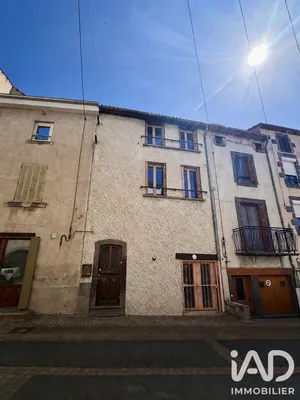 Maison de ville à Les Martres-de-Veyre (63730)