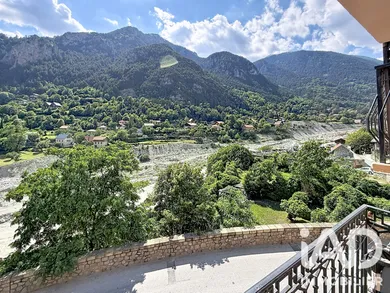 Appartement à Saint-Martin-Vésubie (06450)