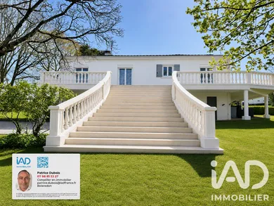 Park home in Mirambeau (17150)
