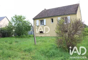 Maison à Sainte-Suzanne (53270)
