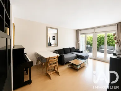 Apartment in Chessy (77700)