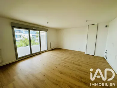 Apartment in La Rochelle (17000)