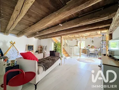 Maison de campagne à Grandval (63890)