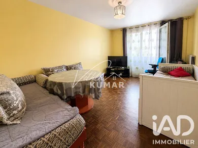 Appartement à Le Blanc-Mesnil (93150)
