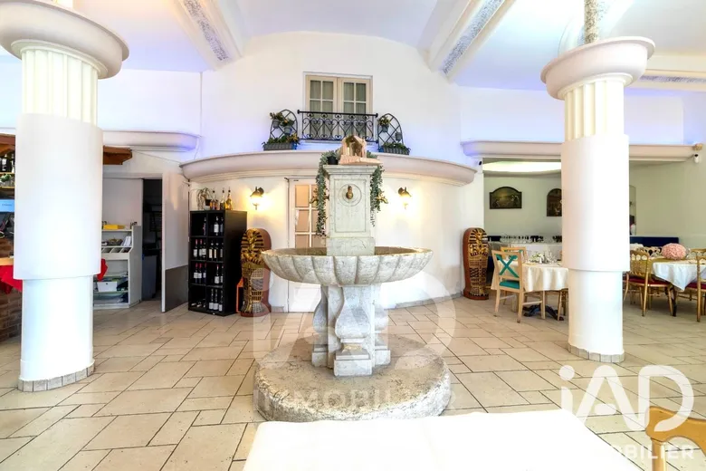 Restaurant à Montmorency (95160) · 328 m² · 120 000 €