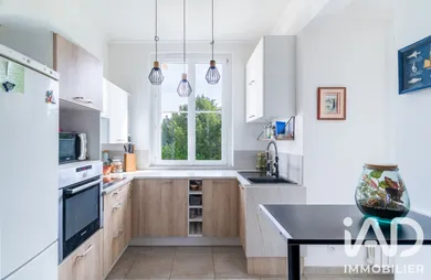 Apartment in Verneuil-sur-Seine (78480)