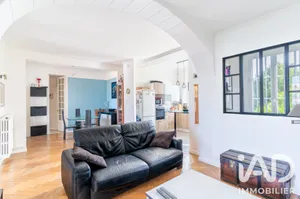 Apartment in Verneuil-sur-Seine (78480)
