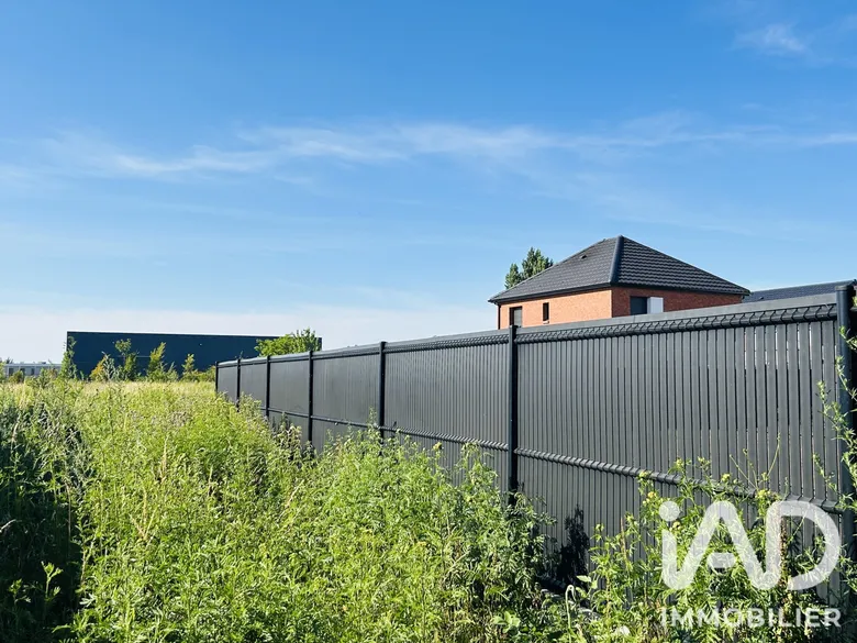 Terrain à La Bassée (59480) · 210 000 €