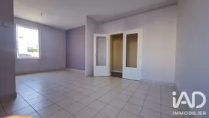 Apartment in Reims (51100)