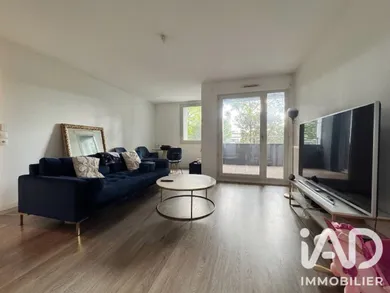 Apartment in Asnières-sur-Seine (92600)