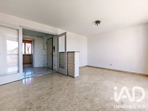 Apartment in Villeurbanne (69100)