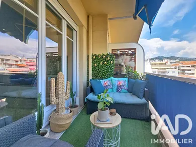 Apartment in Nice (06100)