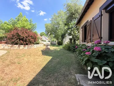 Traditional house in Pringy (77310)