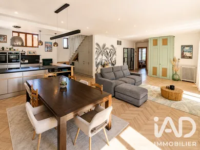 Apartment in Évian-les-Bains (74500)