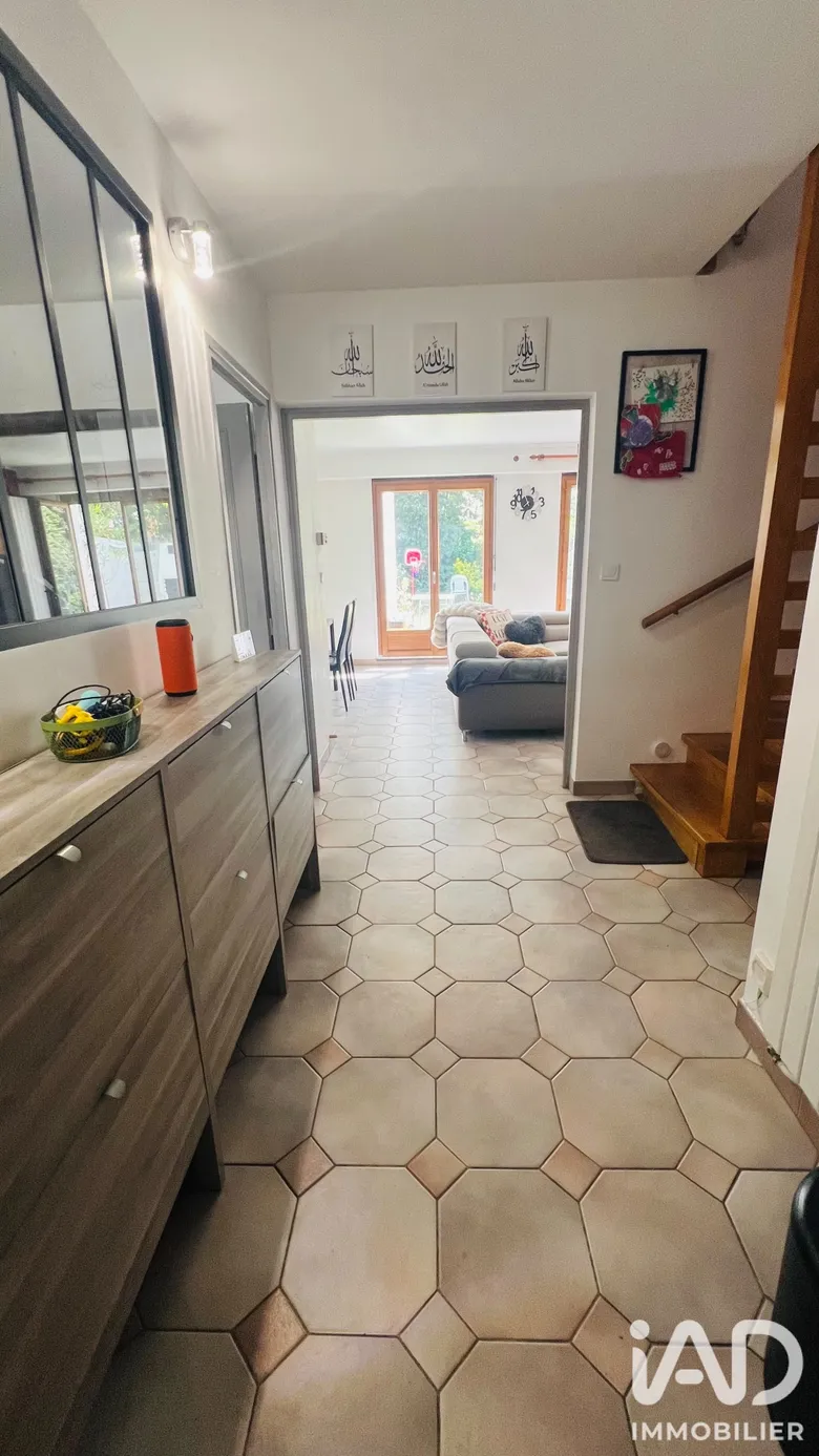Maison 5 pièces 107 m² · à Ris-Orangis · 107,4 m² · 260 000 €