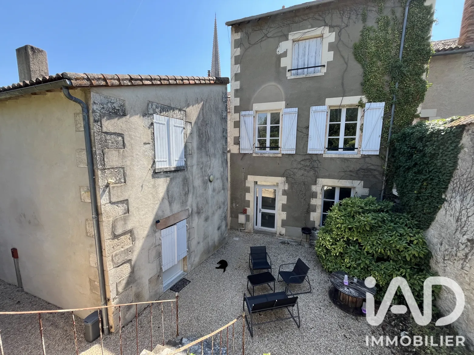 appartement à Saint-Savin