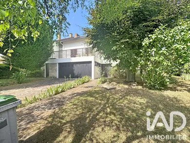 Traditional house in Rueil-Malmaison (92500)