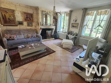 Maison de village à Saint-Denis-de-Pile (33910)