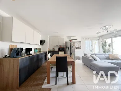 Appartement à Pierrefeu-du-Var (83390)
