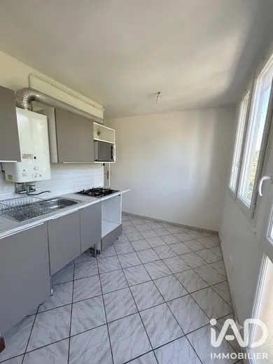Appartement à Noisy-le-Grand (93160)
