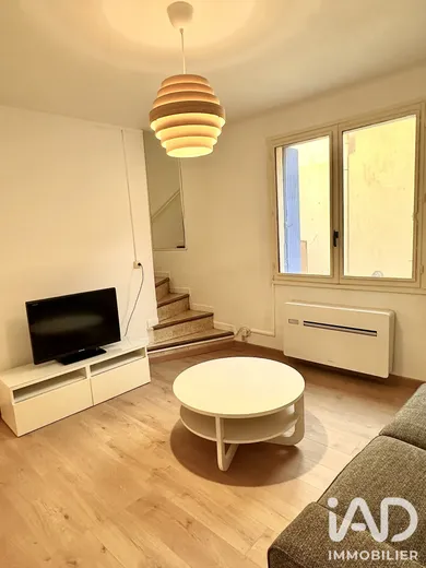 Townhouse in Saint-Gilles (30800)