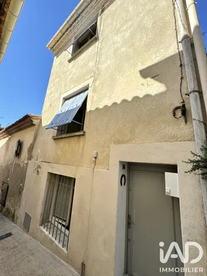 Townhouse in Saint-Gilles (30800)