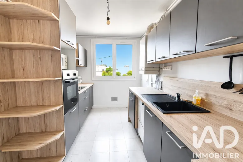 Appartement 3 pièces 60 m² · à Laval · 60 m² · 110 000 €