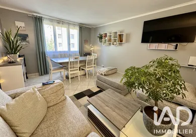 Appartement à Sainte-Geneviève-des-Bois (91700)
