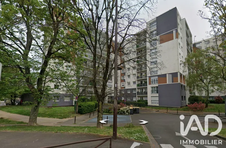 Appartement 3 pièces 65 m² · à Viry-Châtillon · 64,8 m² · 180 000 €