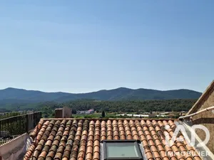 Townhouse in Carnoules (83660)