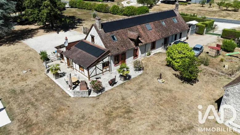 Maison 8 pièces 246 m² · à Chémery · 245,5 m² · 380 000 €
