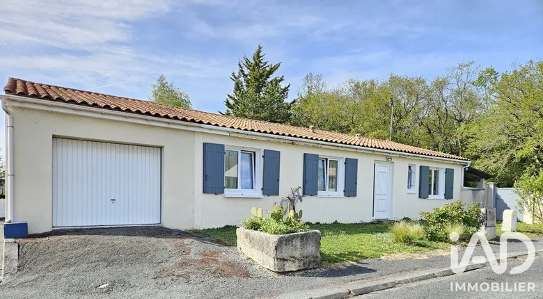 Maison 7 pièces 127 m² · à Chaniers · 127 m² · 209 000 €