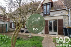 House in Saint-Martin-la-Garenne (78520)