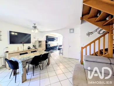 Duplex à Saint-Fons (69190)