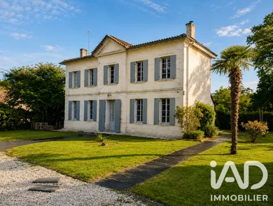 Maison à Savignac-de-l'Isle (33910)